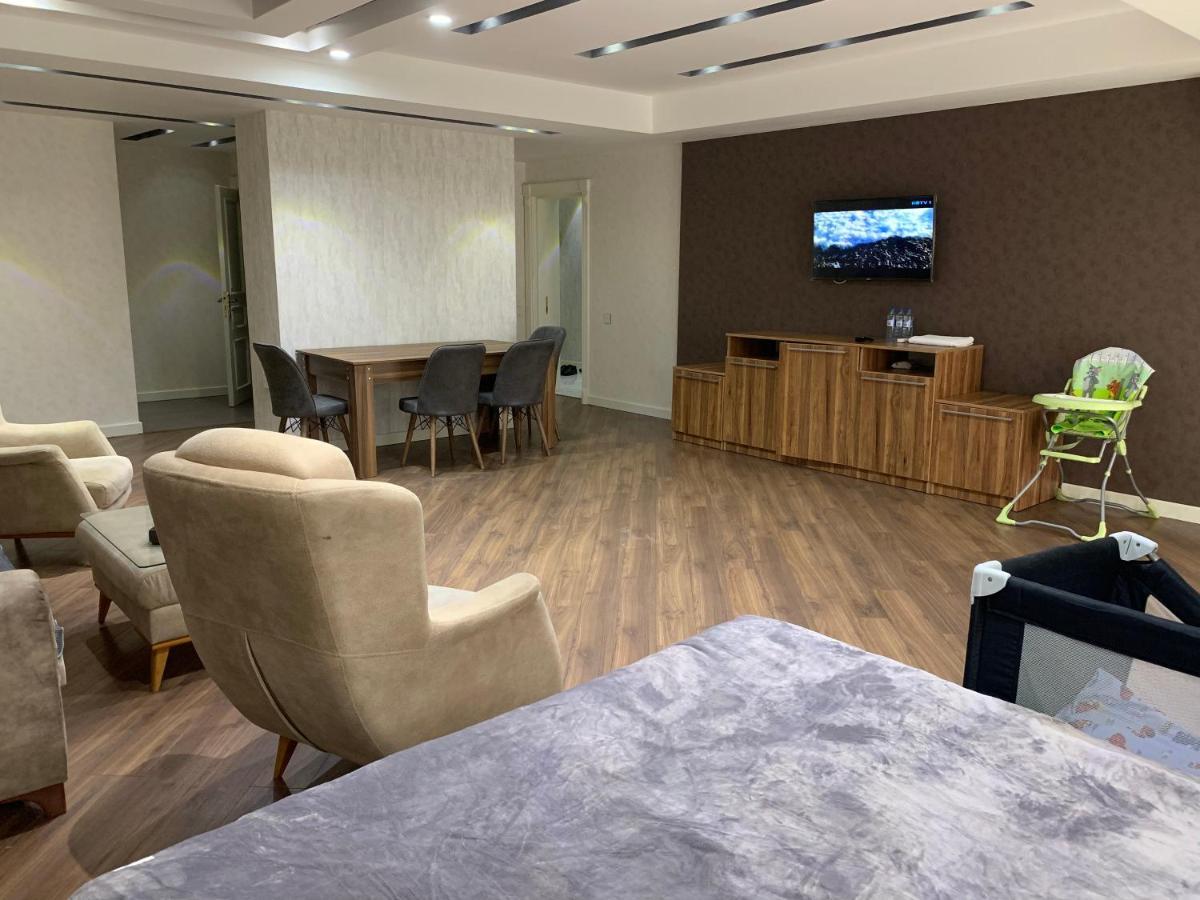 Park Azure Apartment Deluxe 2 Bedroom Baku Eksteriør billede