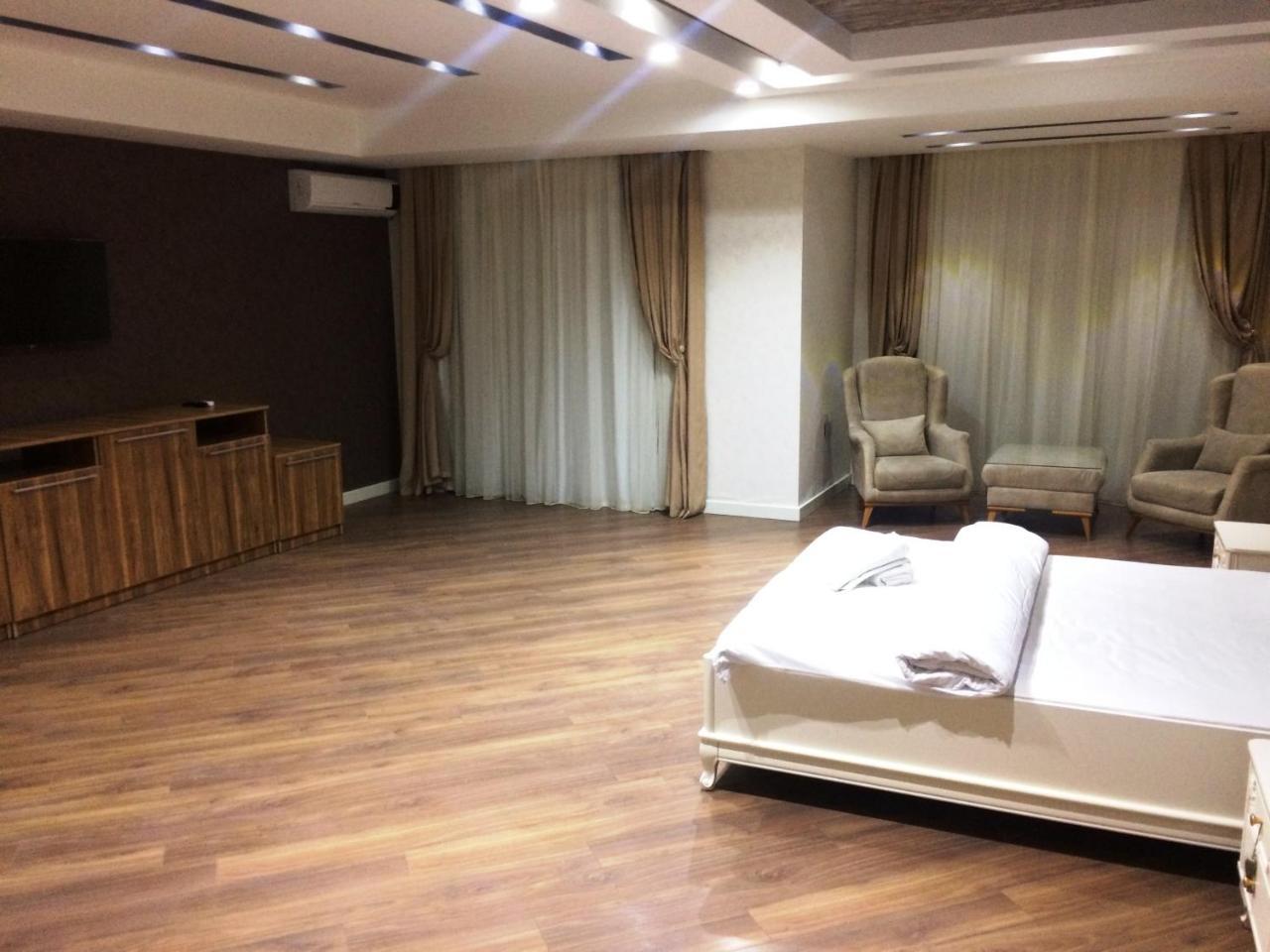 Park Azure Apartment Deluxe 2 Bedroom Baku Eksteriør billede