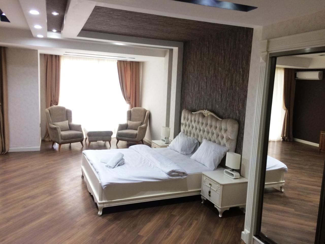 Park Azure Apartment Deluxe 2 Bedroom Baku Eksteriør billede